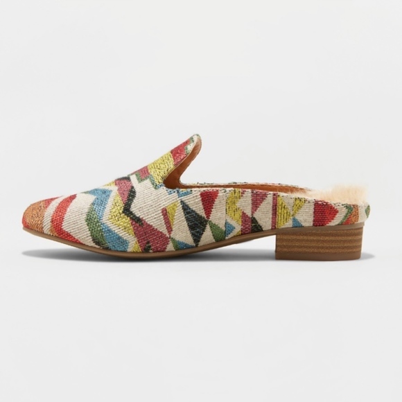 Universal Thread Synthia Faux Leather Fur Mules - Picture 2 of 6